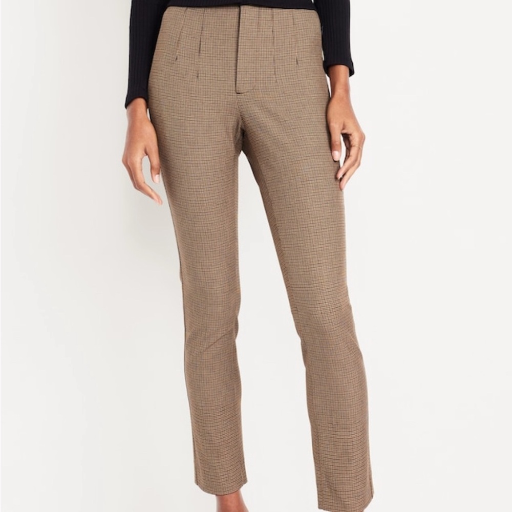 Old Navy Women’s Extra High-Waisted Polished Pixie Skinny Pants in Brown/Conifer